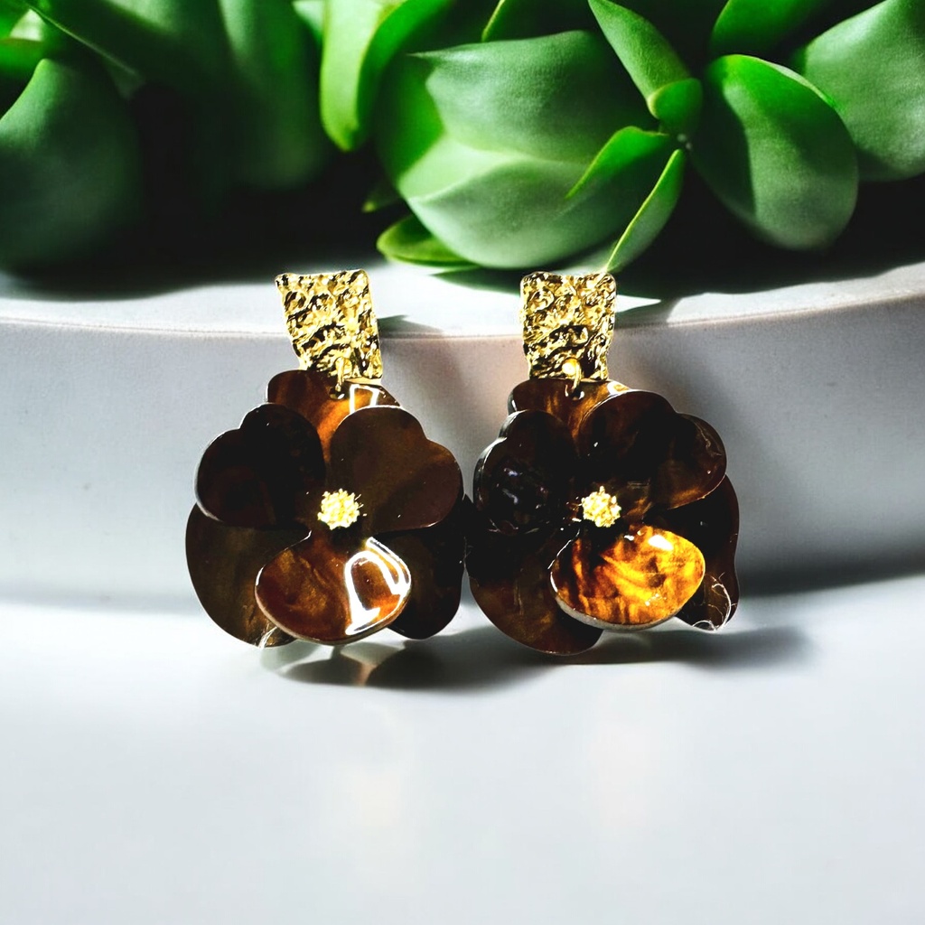 Boucles d’oreilles fleurs en acrylique, or 18K