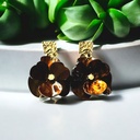 Boucles d’oreilles fleurs en acrylique, or 18K